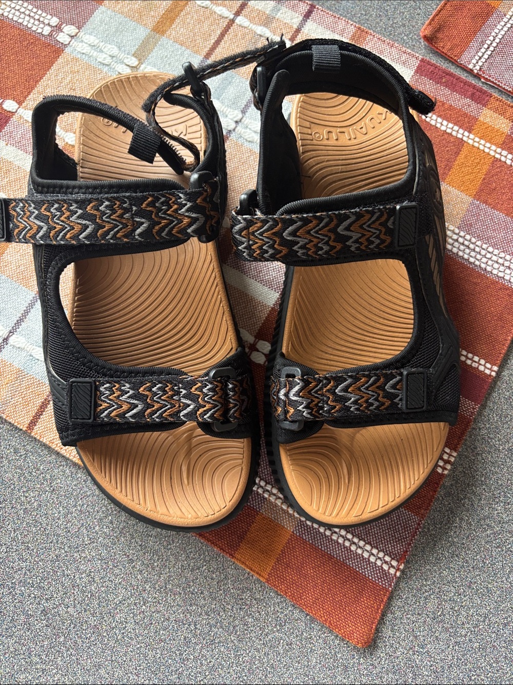 Kuailu Women’s Arch support sandals